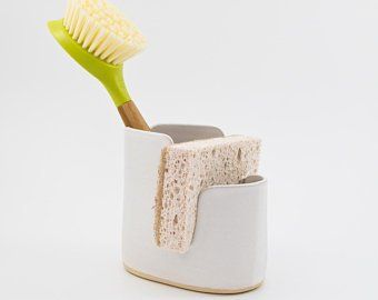 Brush Holder Ceramic, Rustic Contemporary, Scrub Brush, Sea Pottery, Ceramics Projects, Sponge Holder, Brush Holder, Clay Projects, Ceramic Clay