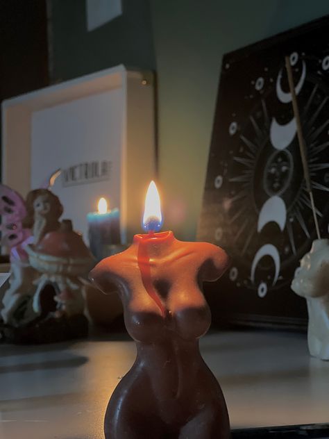 woman body candle burning Woman Body Candle, Body Candle, Candle Burning, Bed Room, Burning Candle, Aesthetic Photography, Le Point, Love This, Apartment