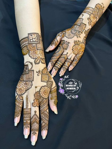 Mehndi Designs Long, Mehndi Designs Videos, 3d Mehndi, Easy Mehandi Designs, Floral Mehndi Designs, Floral Mehendi, Designer Mehndi, Floral Mehndi, Back Hand Mehndi Design