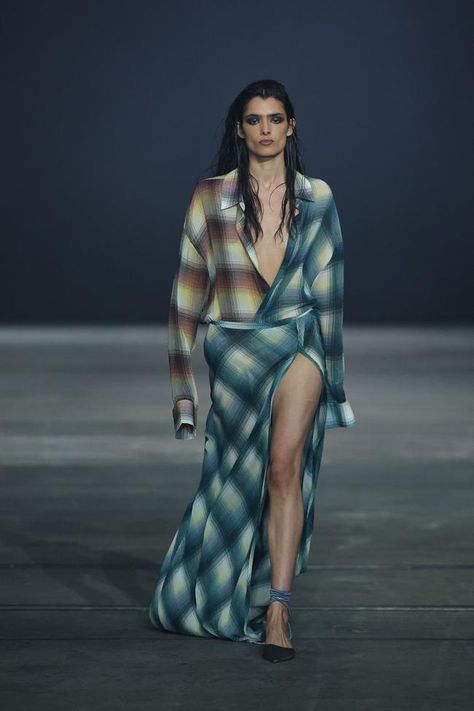 Bec & Bridge resort 2023 - Vogue Australia Bridge Fashion, 23 Runway, 2023 Vogue, Australian Fashion Week, Classy Business Outfits, Fashion Trend Forecast, Resort 2023, Bec And Bridge, Bec Bridge