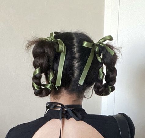 Mexican Ribbon Hair, Folk Hairstyle, Wacky Hairstyles, Fairy Hairstyle, Oc Hair, Fun Hairstyles, Anime Hairstyles, Body References, Ribbon Hairstyle