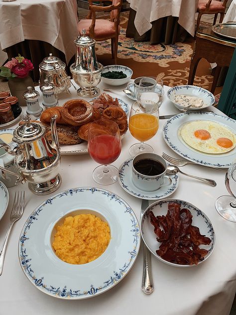 Ritz Paris - Carly the Prepster Ritz Paris Breakfast, Luxury Breakfast Buffet, Royal Breakfast, Breakfast Luxury, Luxurious Breakfast, Luxury Breakfast, Breakfast Hotel, Fancy Breakfast, Paris Breakfast