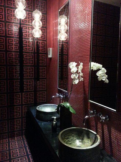 Chinese Bathroom Design, Store Front Design Ideas, Man Cave Room Ideas, Chinese Toilet, Cave Room Ideas, Chinese Bathroom, Modern Chinese Restaurant, Store Front Design, Korean Bar