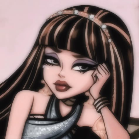 ✿ | Cleo De Nile Icon - #aesthetic #pink #monsterhigh #cleodenile #iconsoft #icon #pfp Draculaura Aesthetic, Monster High Pfp, High Pfp, Monster High Aesthetic, Arte Monster High, Monster High Pictures, Y2k Profile Picture, Catty Noir, High Aesthetic