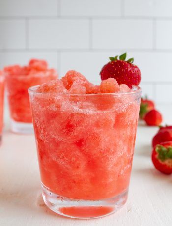 You searched for Strawberry cream soda - My Name Is Snickerdoodle Lemonade Slushie Recipe, Ice Cocktails, Lemonade Slushie, Strawberry Slushie, Lemonade Slush, Lemonade Slushies, Strawberry Slush, Slushie Recipe, Christmas Donuts