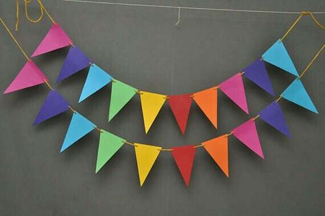 Colour Party, Birthday Party Places, Garland Nursery, Color Party, Ramadan Crafts, Paper Banners, Rainbow Theme, Diy Paper Crafts Decoration, Rainbow Birthday