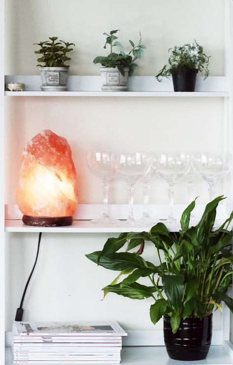 Home decor salt lamp plants light glasses wine magazines living room shelves ladder greenery love cute white bright my space lounge no New Zealand live homes house decorations styling Salt Lamp In Kitchen, Lamp In Kitchen, Reading Garden, Salt Therapy, Feng Shui Home, Salt Lamps, Himalayan Salt Lamp, Living Room Shelves, Spiritual Crystals