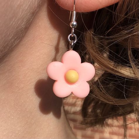 Aesthetic Cute Earrings, Cute Clay Earrings Aesthetic, Earring S, Colorful Jewelry Aesthetic, Flower Earrings Aesthetic, Cute Earing, Diy Earrings Aesthetic, Funky Clay Earrings, Clay Earrings Aesthetic