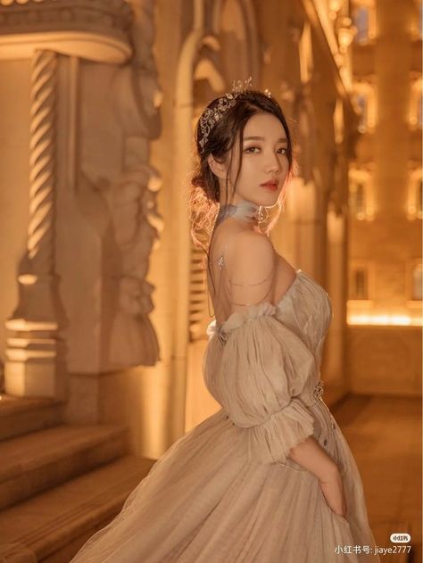 Princess Reference Photo, Asian Princess Aesthetic, Gaun Koktail, Debut Photoshoot, Ethereal Dress, Queen Princess, Fairytale Photography, Royal Queen, Photoshoot Concept