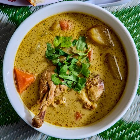 Cà Ri Gà (Vietnamese Chicken Curry) Recipe | Epicurious Vietnamese Curry, Seafood Pancake, Vinegar Chicken, Vietnamese Chicken, Cherry Crumble, Golden Chicken, Madras Curry, Chicken Curry Recipe, Viet Food