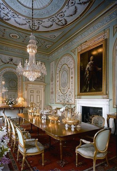 Neoclassical dining, Scotland. A better shot than the one below. Victorian Rooms, Inveraray Castle, Victorian Room, Dutch Doors, Palace Interior, Castles Interior, Salou, Stately Home, Beautiful Interiors