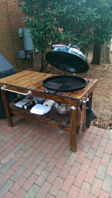 Weber kettle with table Weber Grill Table Diy Plans, Outdoor Weber Grill Station, Weber Table Diy, Weber Kettle Grill Table Diy, Kettle Grill Table Diy, Kettle Bbq Table, Diy Weber Grill Station, Weber Kettle Outdoor Kitchen, Weber Grill Outdoor Kitchen