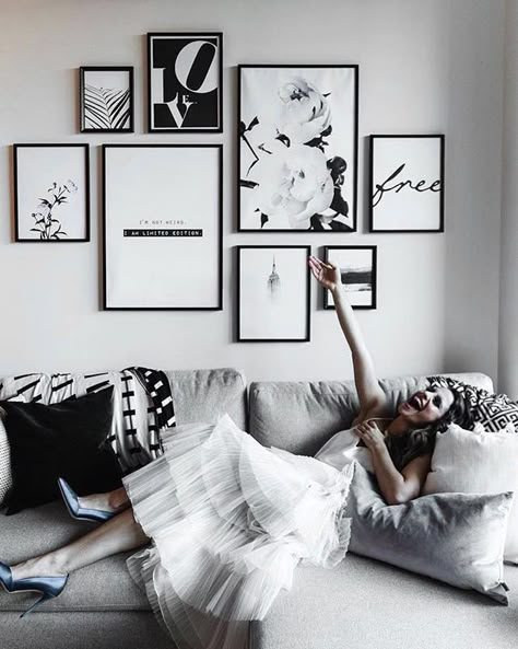 Living Room Decor Black And White, Art Gallery Wall Ideas, Diy Home Decor Wall Art, Living Room Decor Black, Room Decor Black And White, Home Decor Ideas Modern, Classy Room, Picture Wall Living Room, Room Decor Black