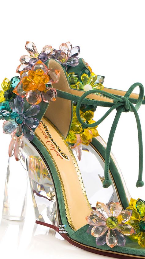 Bizarros-Charlotte Olympia Shoe Hacks, Charlotte Olympia Shoes, Shoes Hack, White Wedding Shoes, Couture Shoes, Funky Shoes, Heels Outfits, Bridal Heels, Stunning Shoes