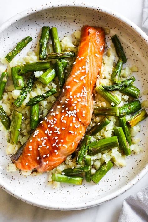 Honey Teriyaki Salmon, Veggie Rice Bowl, Veggie Rice, Salmon Teriyaki Recipe, Salmon Asparagus, Best Salmon Recipe, Asparagus Recipes, Salmon And Asparagus, Healthy Salmon