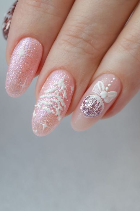 Christmas and new year nails Nails For Christmas And New Years, December Nails 2024, Sparkle Holiday Nails, Christmas And New Years Nail Ideas, Pink New Years Nails, Sparkling Christmas Nails, Sparkle Christmas Nails, Pink Xmas Nails, Christmas And New Year Nails