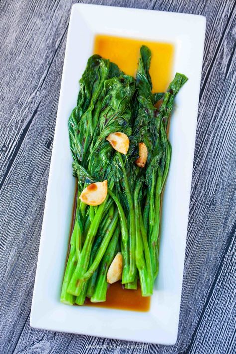 Garlic Yu Choy sum #Veggies Yu Choy Recipe, Choy Sum Recipe, How To Cook Garlic, Yu Choy, Recipe Korean, Tofu Pudding, Choy Sum, Chinese Vegetables, Mapo Tofu