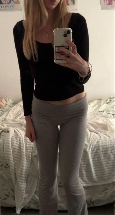 Hilary Yoga Pants Brandy Melville, Pants Outfit, Pants