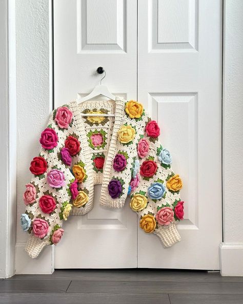 Beautiful bestselling Rose Garden cropped jacket pattern. Available in my shop - tscrochetdesign.com Languages: English US and… | Instagram Cropped Jacket Pattern, Crop Jacket Pattern, Granny Cardigan, Colorful Granny Square, Cardigan Colorful, Harry Styles Cardigan, Jacket Crochet, Granny Square Cardigan, Crochet Garden