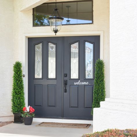 Painted front door in SW tricorn black Black Exterior Door Colors, Black Front Door Paint Color, Painting Front Door Black, Best Black Paint Color, Tricorn Black Front Door, Sw Tricorn Black, Bold Front Door, Painted Exterior Doors, Black Exterior Doors