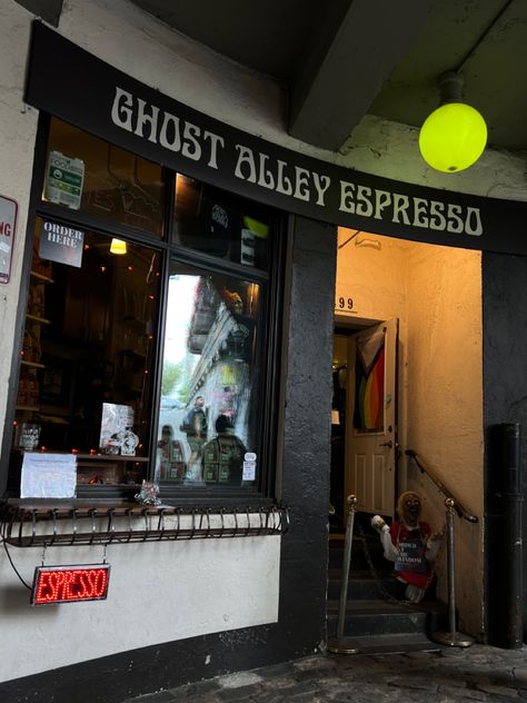 Ghost alley espresso, coffee, coffee shop, cafe, ghost, ghost alley, halloween, spooky, aesthetic, dark, iced coffee, seattle, washington, public market center, travel, hole in the wall, ig, inspo Spooky Cafe Aesthetic, Horror Coffee Shop, Punk Coffee Shop, Spooky Coffee Shop, Goth Coffee Shop, Halloween Spooky Aesthetic, Horror Coffee, Spooky Coffee, Spooky Aesthetic