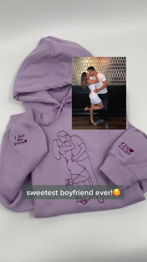 Best Anniversary Gift For Him, Photo Outline, Custom Made Hoodies, Girls Ripped Jeans, Gifts Boyfriend, Cute Boyfriend, Anniversary Boyfriend, Sweet Boyfriend, Best Anniversary Gifts