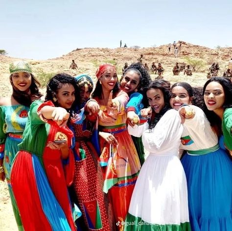 Eritrean Independence, Eritrea Culture, Eritrean Flag, Eritrean Women, Village Dress, Eritrean Culture, Africa History, Ethiopian Women, Habesha Kemis