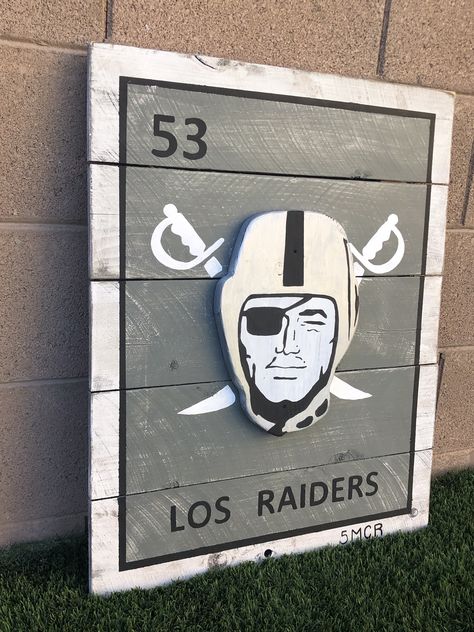 Los Raiders La Loteria wood art Raiders Painting, Raiders Party, Neon Art Painting, Wooden Christmas Crafts, Raider Nation, Man Cave Gifts, Neon Art, Wooden Christmas, Wood Work