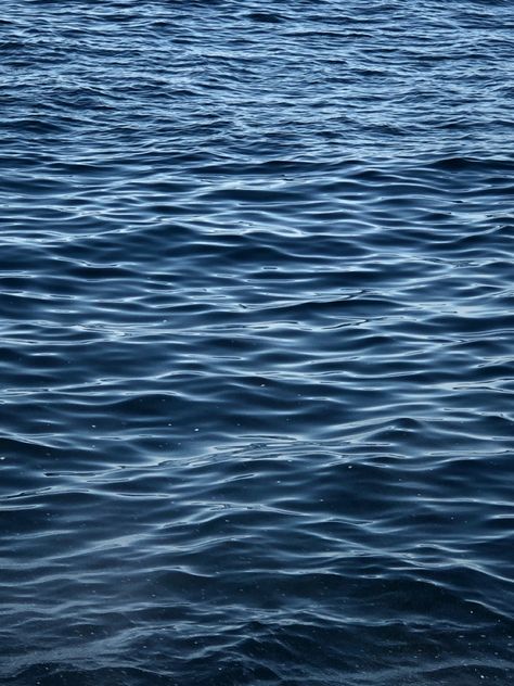 Water Ripple Texture, Waves Photography, Water Aesthetic, Phone Icons, Party Inspo, Earth Homes, Water Ripples, Phone Icon, Abstract Photography