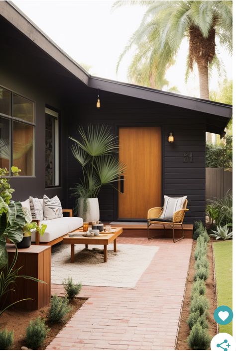 Black Home Exterior, Home Exterior Ideas, Deck House, Black Houses, Backyard Landscaping Ideas, Black Home, Home Exterior, Exterior Ideas, Black Exterior