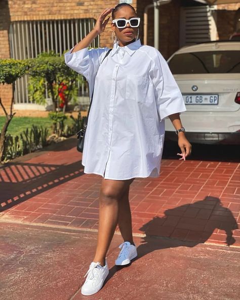 White Shirt Dress Outfit, Curvy Casual Outfits, Oversized White Shirt, African Fabric Dress, Chic Dress Classy, Shirt Dress Outfit, Color Blocking Outfits, Cute Short Dresses, African Fashion Women Clothing