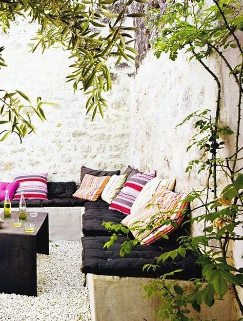 Terrasse Design, Outdoor Seating Area, Outdoor Rooms, Outdoor Design, Garden Room, Apartment Therapy, Outdoor Seating, Outdoor Living Space, Seating Area