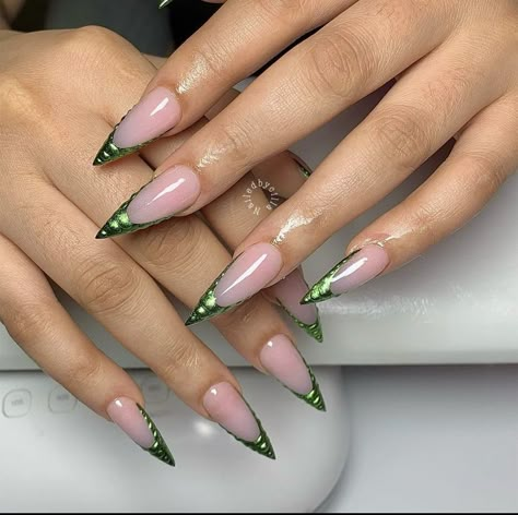 Stiletto nails , chrome nails , green nails , french tips Stiletto Nails Chrome, Chrome Nails Green, Green Nails French, French Stiletto Nails, Nails French Tips, Almond Acrylic Nails Designs, Acrylic Nails Stiletto, Shiny Nails Designs, Stilleto Nails Designs