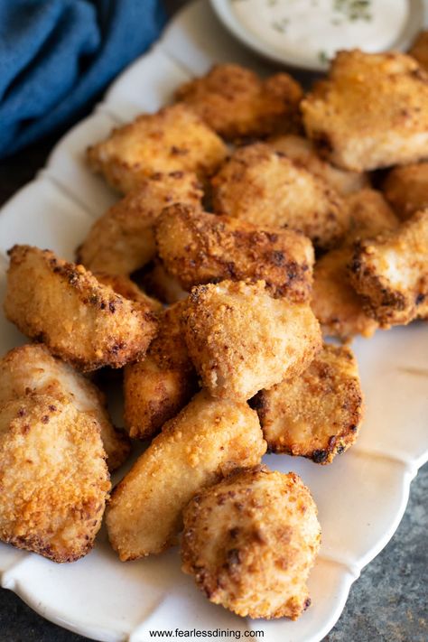 Gluten Free Chicken Nuggets Breading Chicken, Panko Recipes, Gluten Free Hamburger Buns, Gluten Free Chicken Nuggets, Gluten Free Hamburger, Baked Chicken Nuggets, Homemade Chicken Nuggets, Gluten Free Yeast Free, Gluten Free Cake Recipe