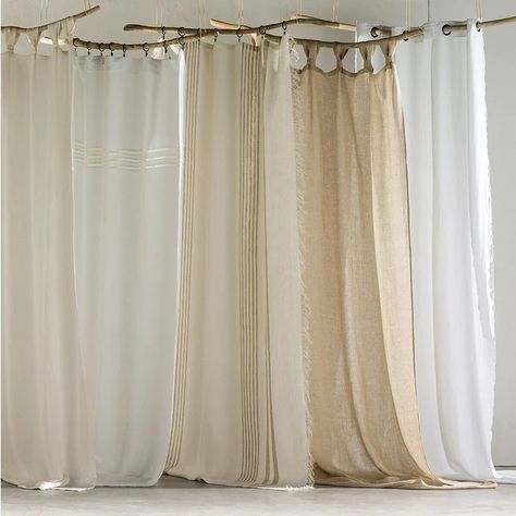 Cortina Boho, Cortinas Boho, Am Pm, Linen Curtains, House Interior Decor, Curtain Decor, Marie Claire, 인테리어 디자인, Drapes Curtains