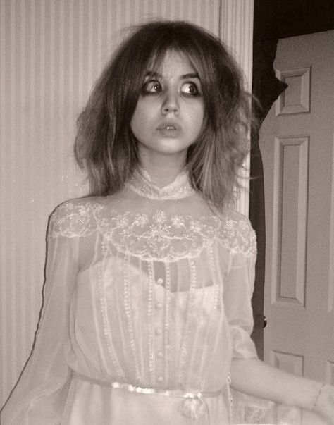 Allison Harvard, Little Ghost, Ghost, Gucci, Black And White, Luxury Fashion, Hair, Black