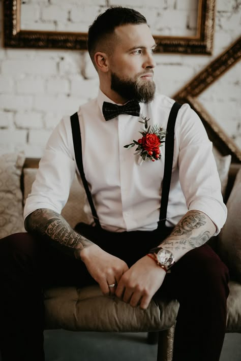 Groom And Groomsmen Suspenders, Groom Alternative Outfit, Punk Groom Attire, Alternative Wedding Outfit Men, Smart Casual Groom, Alternative Wedding Tuxedo, Goth Wedding Men, Untraditional Groom Attire, Groom With Suspenders