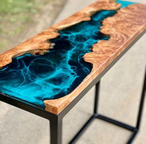 Epoxy Wood Table, Wood Resin Table, River Tables, Epoxy Resin Table, River Table, Carpentry Diy, Resin Furniture, Epoxy Resin Crafts, Home Entrance Decor