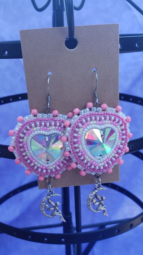 Hot Pink Beaded Earrings, Pink Beaded Earrings, Beautiful Beaded Earring, Native Beading Patterns, Beaded Hat, Beaded Jewlery, Style Boho, Crystal Ab, Beaded Earrings Patterns