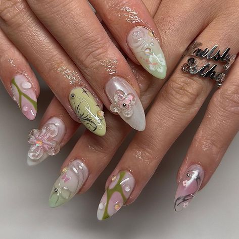 gel-x nails hamilton (@nailsbyestherz) • Instagram photos and videos Fairy Core Nails, Mountains Images, Which Nails, Cottagecore Nails, Mountains Beautiful, Editor In Chief, Vintage Nails, Glamour Nails, Soft Nails