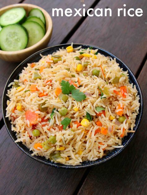 Mexican Rice Recipe Restaurant Style, Chicken Yakisoba, Vegetable Pulao Recipe, Authentic Mexican Rice, Mexican Rice Recipe, Lunch Box Recipe, Spanish Rice Recipe, Torta Recipe, Mexican Rice Recipes