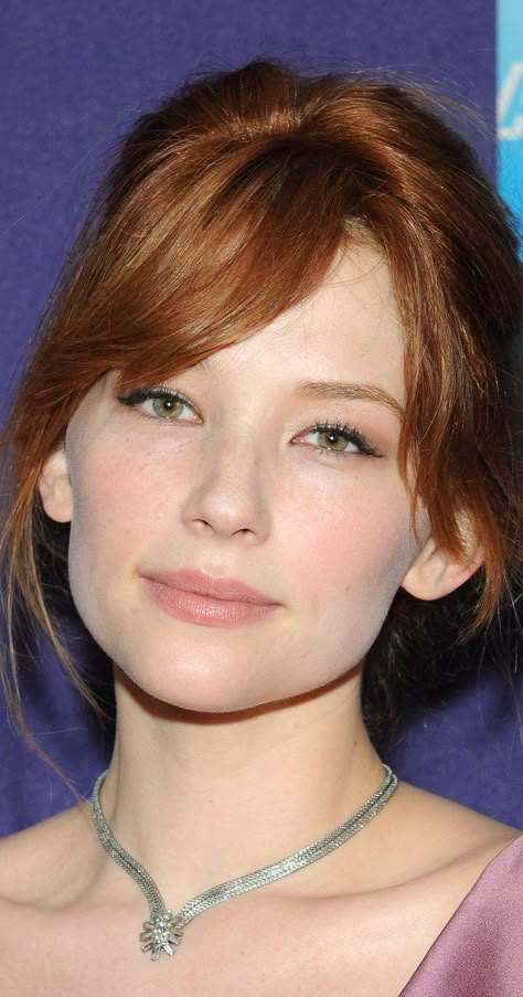 Hailey Bennett, Hayley Bennett, Haley Bennett, Makeup Gallery, Celebrity Makeup Looks, Beautiful Red Hair, Best Beauty Tips, Equalizer, Celebrity Makeup