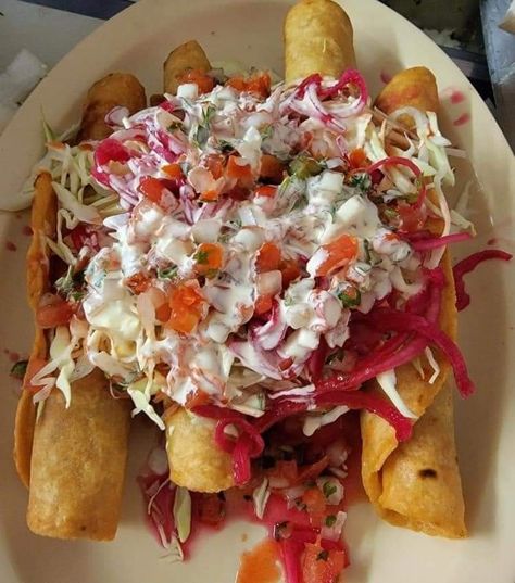 Honduras Food Recipes, Honduran Food, Honduras Food, Honduran Recipes, Salvadorian Food, Healthy Pantry, Mexican Breakfast Recipes, Hispanic Food, Food Recepie