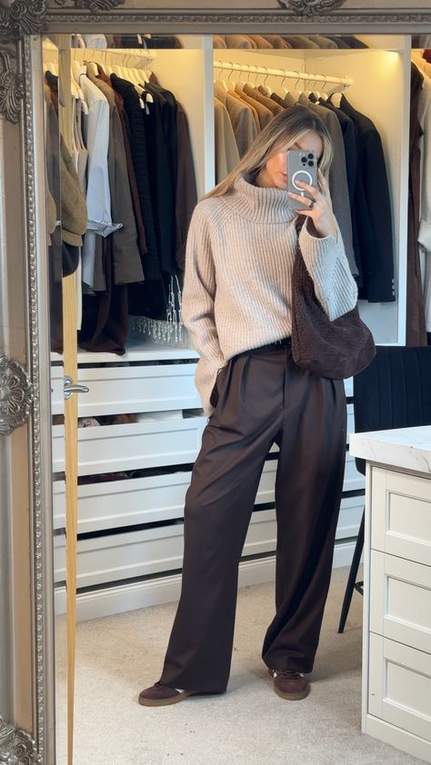 Wideleg pleated trousers curated on LTK Winter Trousers Outfit, Trousers Winter Outfit, Pin Stripe Pants Outfit, Tailored Trousers Outfit, Pleated Trousers Outfit, Pleated Pants Outfit, Trousers Women Outfit, Stripe Pants Outfit, Coast Outfit