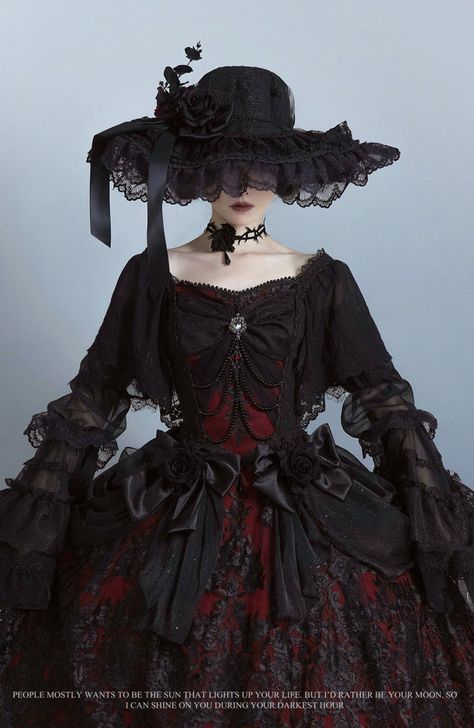 Styl Goth, Vampire Dress, Floral Embroidery Dress, Dark Queen, Glamorous Outfits, Op Dress, Old Fashion Dresses, Victorian Goth, Dress Hats