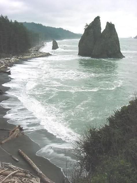 Rialto Beach, Olympic National Park, To Infinity And Beyond, Twin Peaks, Camping Trailer, Pretty Places, Washington State, Belle Photo, Pacific Northwest