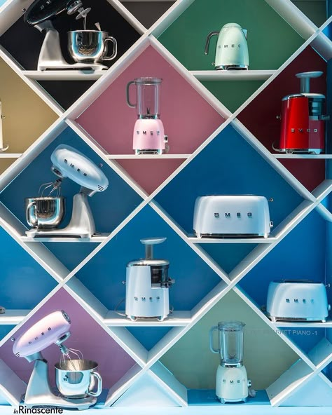 LA RINASCENTE, Milan, Italy, "Proudly On Display", by SMEG, pinned by Ton van der Veer Electronics Store Design, Store Kitchen Appliances, Electrical Shop, Home Appliance Store, Domestic Appliances, Showroom Interior Design, Store Interiors, Electronic Shop, 50's Style