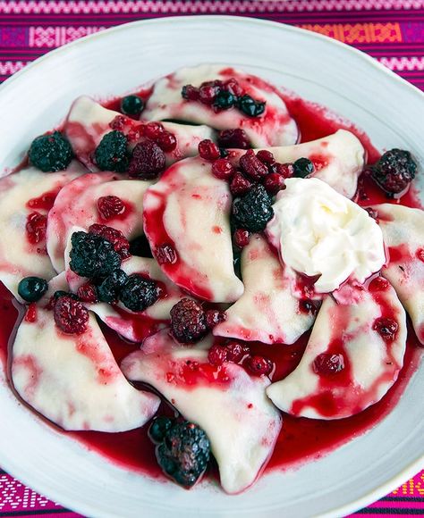 Varenyky Recipe, Recipe For Dumplings, Ukraine Recipes, Russian Dumplings, Farmer’s Cheese, Dumpling Recipes, Best Dumplings, Frozen Summer, Dumpling Filling