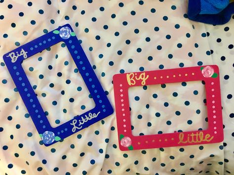 Big/Little hand painted picture frames #sorority #crafts #big/little Big Little Picture Frame, Hand Painted Picture Frames, Sorority Gifts Diy, Sorority Picture Frames, Sorority Diy, Boom Clap, Painted Picture Frames, Picture Frame Crafts, Tri Sigma