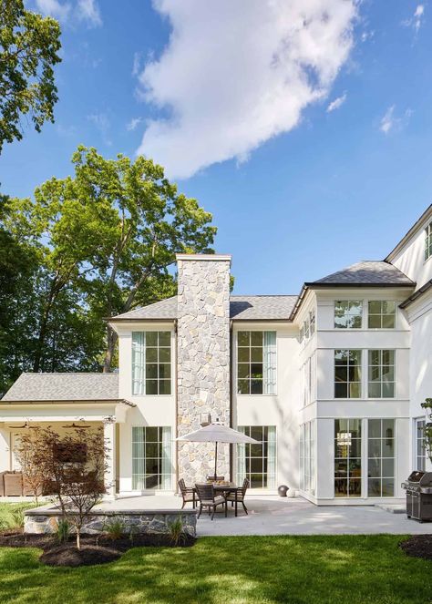 A 100-year-old house in New Jersey gets a timeless and modern renovation Window Breakfast Nook, Full House Renovation, Addition Project, Timeless House, Painted Brick Walls, House Renovation Projects, Modern Renovation, Union County, Colonial Style Homes